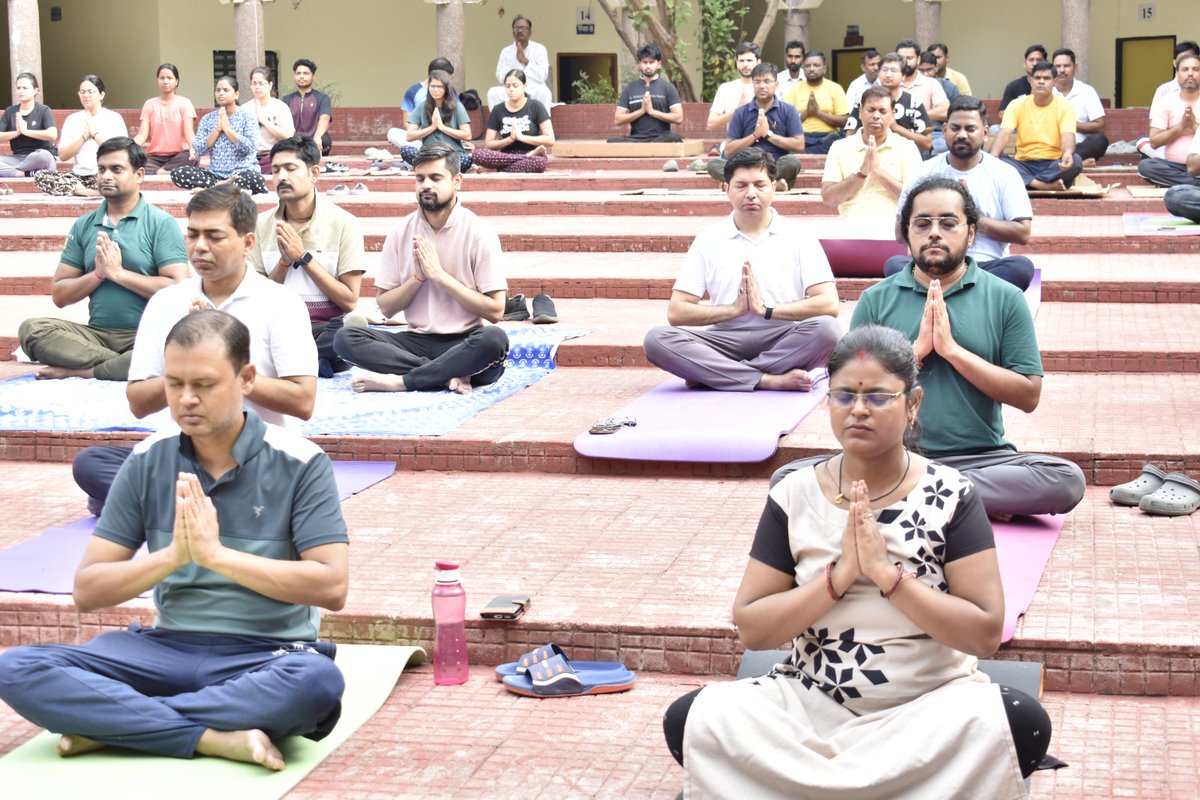 #InternationalDayofYoga2025 was celebrated with great enthusiasm by faculty, staff and students of the #Centre_of_BioMedical_Research, Lucknow.

<a href="/cbmrofficial/">Centre of BioMedical Research, Lucknow</a> <a href="/MeUPGovt/">Medical Education Uttar Pradesh</a> <a href="/UPGovt/">Government of UP</a> <a href="/ChiefSecyUP/">Chief Secretary, GoUP</a> <a href="/anandibenpatel/">Anandiben Patel</a>