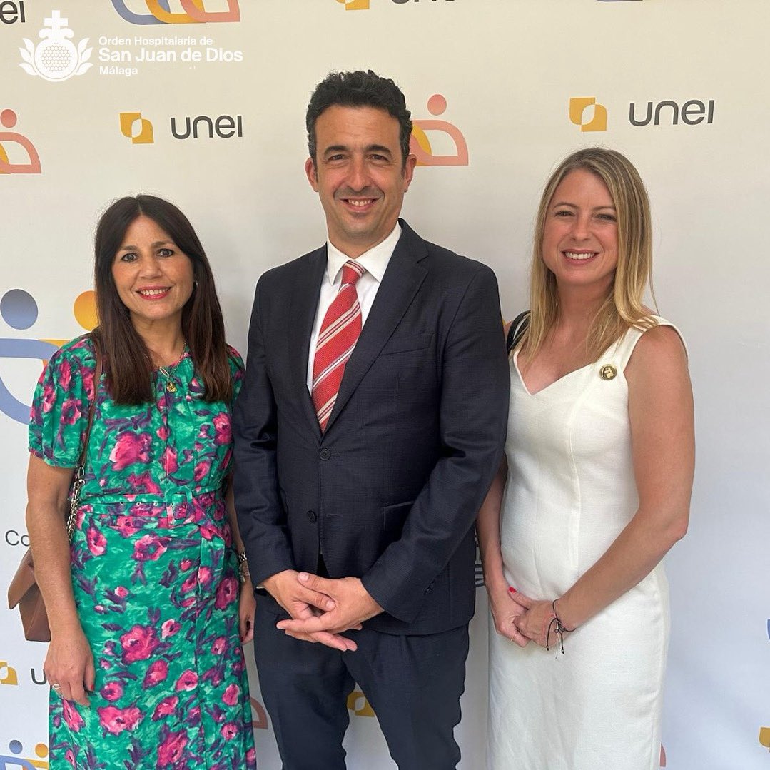 👉 Asistimos a la presentación del II estudio de #UNEI sobre Contratación Social.

📊 Ha encuestado a 100 empresas de más de cien empleados de Andalucía. De estas, algo más de la mitad cumple con el 2% mínimo exigido en la LGD.

🫂 En @hsjdmalaga reforzamos nuestro compromiso.