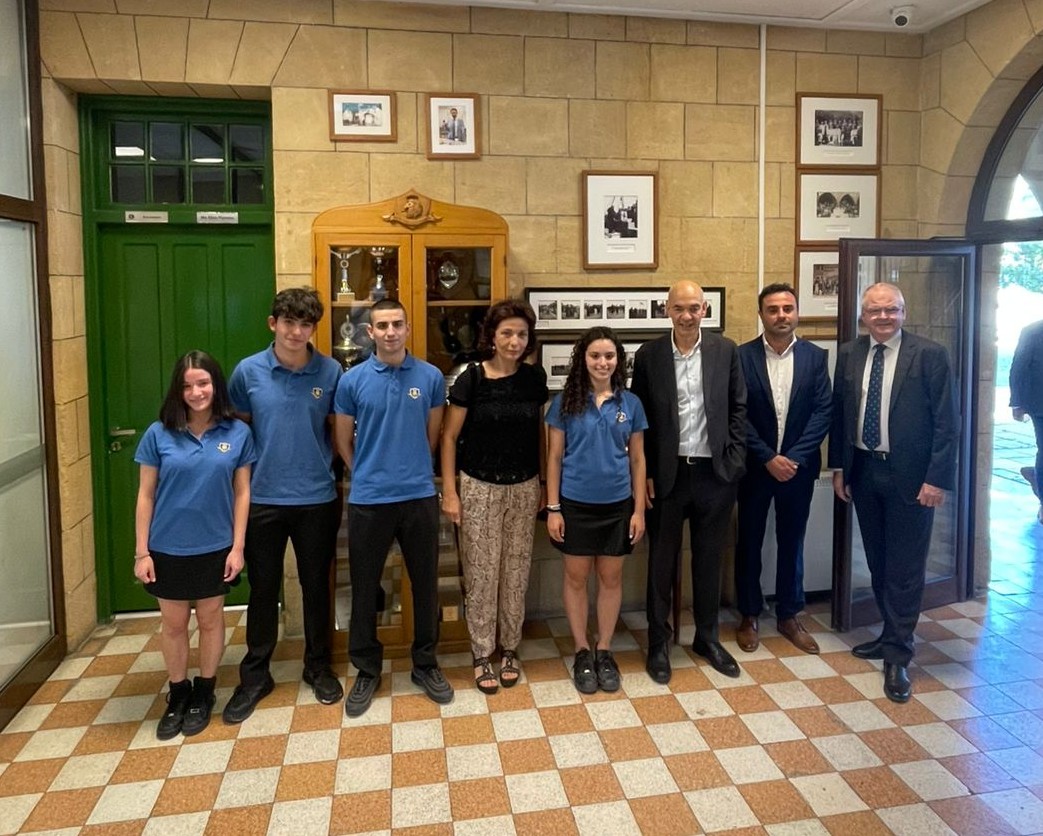 Στην τελετή απονομής των βραβείων Duke of Edinburgh's International Award του The English School και στο άνοιγμα της χρονοκάψουλας εκατονταετίας, γιορτάσαμε την αριστεία, την αφοσίωση και την ηγετική στάση των μαθητών του σχολείου και αντλήσαμε έμπνευση για τις μελλοντικές γενιές