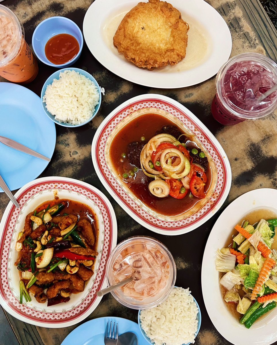 thailand always feeds my soul 🥢💛