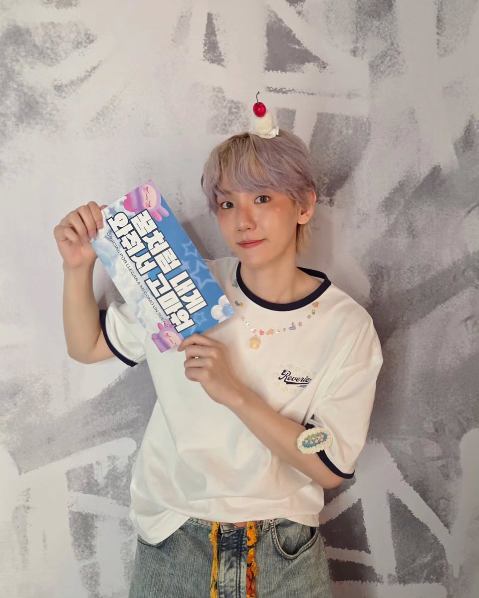 EXOGlobal's tweet photo. [OFFICIAL] 250621 INB100 Instagram Update with #BAEKHYUN 

“૮ .• ﻌ • აྀིﾟ*｡⋆🍒 “

#EXO #엑소 @weareoneEXO @B_hundred_Hyun @INB100_official @BAEKHYUN_INB100 https://t.co/Gm7AdFzbEZ