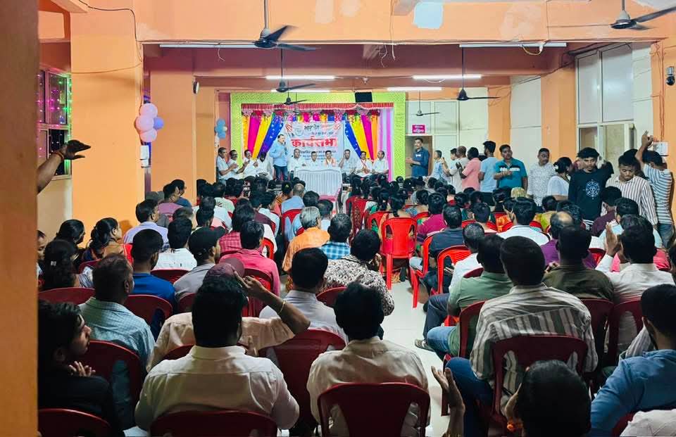 Mahendra patil (modi ka parivar ) tweet media