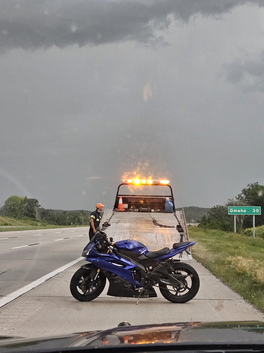 NSP_TroopH's tweet image. At 120 mph+ weaving through traffic without an endorsement...
These dangerous behaviors are unacceptable, and your vehicle/bike will be towed. Please slow down and drive responsibly.