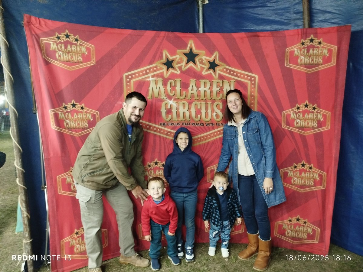 mclarenscircus's tweet photo. People of #eManzimtoti are looking forward to @mclarenscircus Spectacular Show in town Todayπͺππ¦π―π΄π©π¦π©π₯³πβ€οΈ
#eThekwini #Toti #Amanzimtoti #Durban #Maritzburg #KZN #KZNEvents #WozaNawe Zuma Julius Sundowns Masandawana #LoveIsland
Buy Tickets Online: https://t.co/Y5XPaa1RcI https://t.co/9qICLK8JiZ