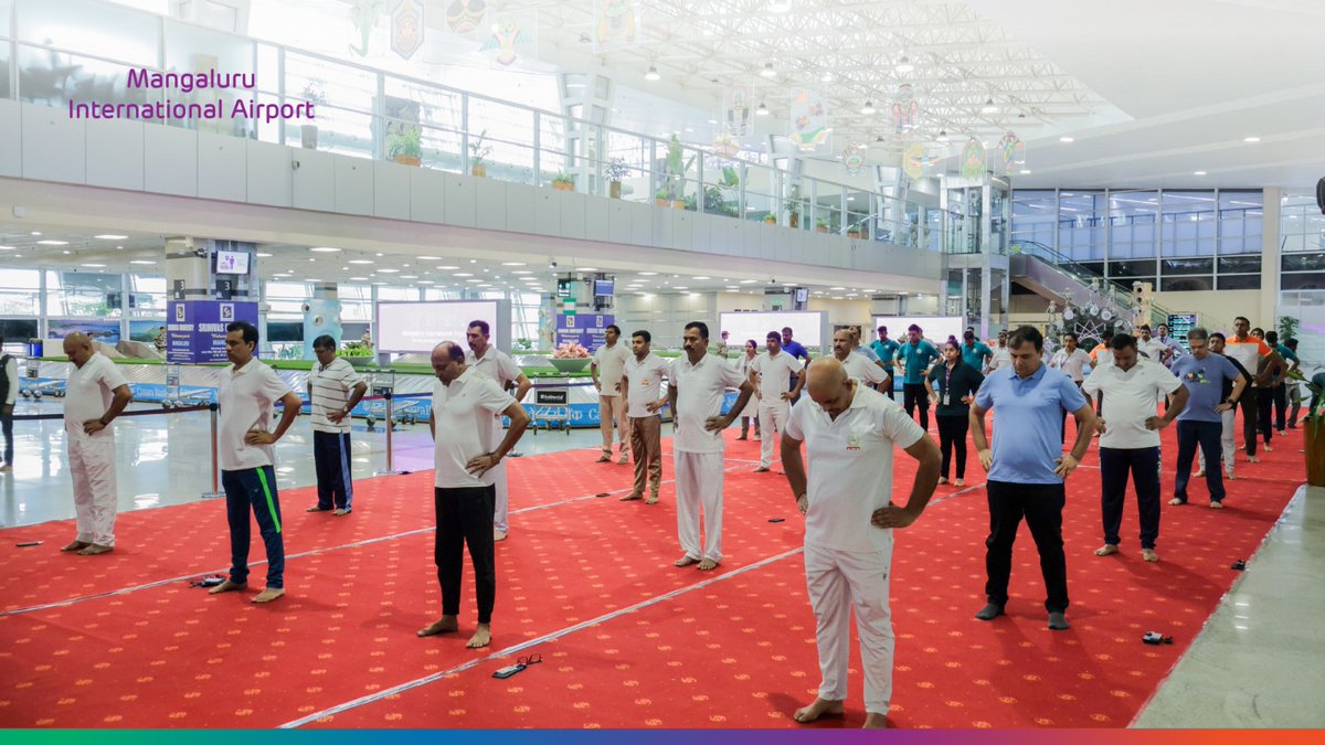 #MangaluruAirport celebrated International Day of Yoga with a special session at the domestic arrivals hall.

Led by Delampady Yoga Foundation, the session featured guided practices prescribed by the Ministry of Ayush and an impressive demonstration by Mr Skanda S Navada.