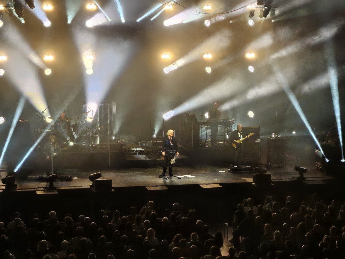 Marillion live in Berlin at the Tempodrom - just spectacular. Looking forward to a different setlist from them tonight💪