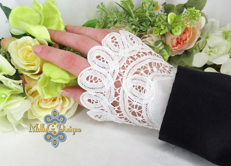Kay Lacey Watercolours (@kblacey) on Twitter photo Beautiful White Textile Bracelet Sleeve Extenders by <a href="/MollyGDesigns/">MollyG Designs</a> to add an extra pizzazz to your outfit
etsy.com/uk/listing/190…
#EarlyBiz #CGArtisans #UKGiftHour #UKGiftAM Beautiful White Textile Bracelet Sleeve Extenders by <a href="/MollyGDesigns/">MollyG Designs</a> to add an extra pizzazz to your outfit
etsy.com/uk/listing/190…
#EarlyBiz #CGArtisans #UKGiftHour #UKGiftAM