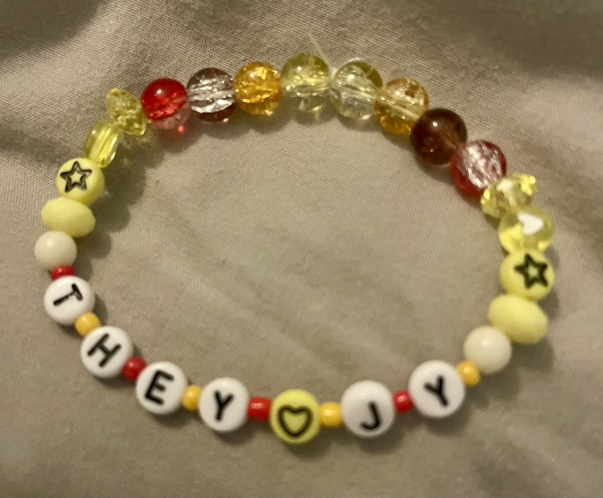 These guys are the very best 🥰 making a 10yo’s day when she can see them wearing her good luck bracelets!
All their trainer-IDs and favourite pokemon colours carefully noted and each one unique 🫶🏻 can’t wait to see the full set being rocked by our 2025 Worlds competitors at