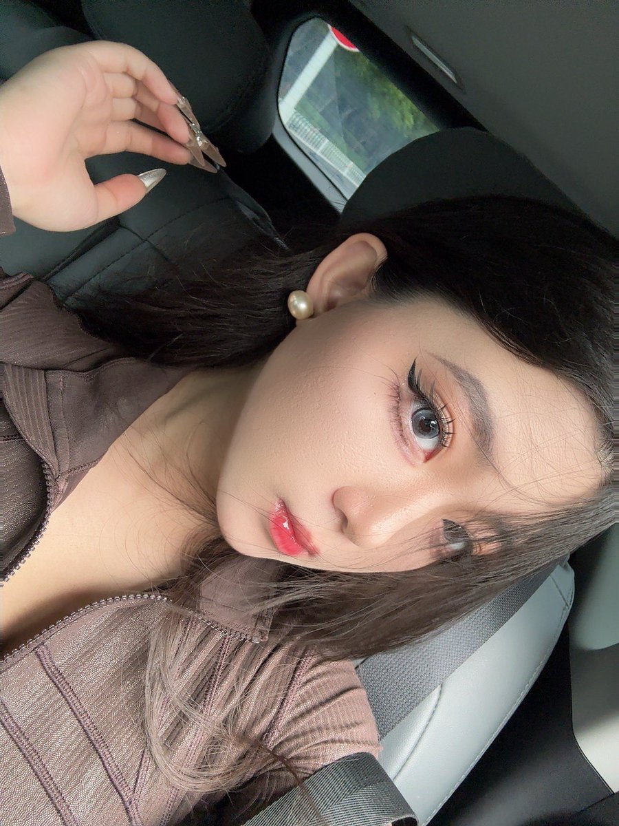 B_yY (@ODjwvRgLqoS9Q9I) / Posts / X