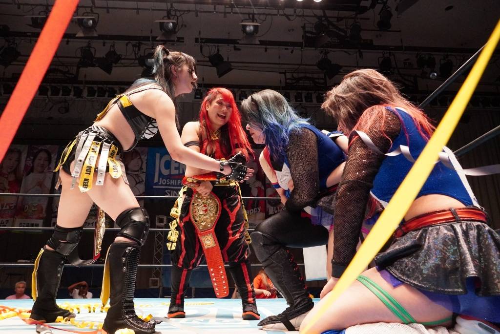 #iceribbon 後楽園大会
応援ありがとうございました

ギブアップなんて
言うかって意地の末、
レフェリーストップで
負けました

降参の意思表示を
しなかったのは
私も関節技に
プライドがあるから

#BADBUTTS さんよ…
こんなんじゃ
終わらせないよ
その時まで、またな。

#PUREJ
#CREAKARI