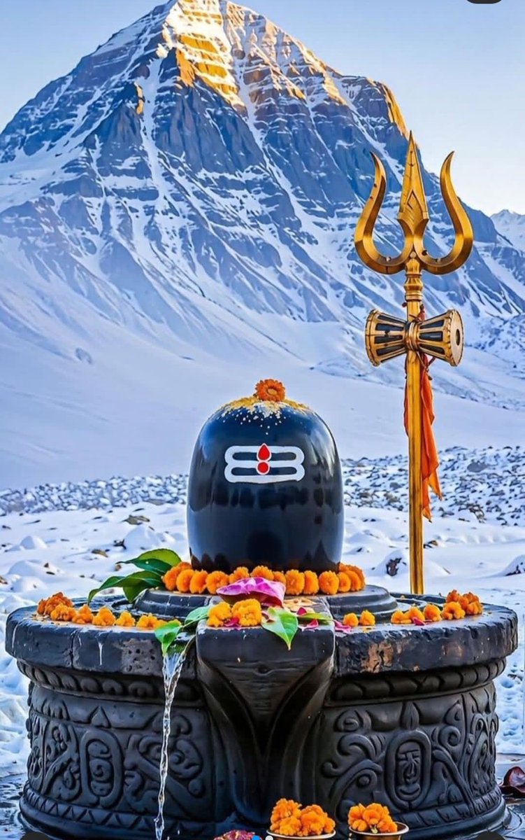 हर हर महाकाल 🙏 
आज मौसम ऐसा है कि कहा पहाड़ पर जाके आहे पर कल जाके आ गया।