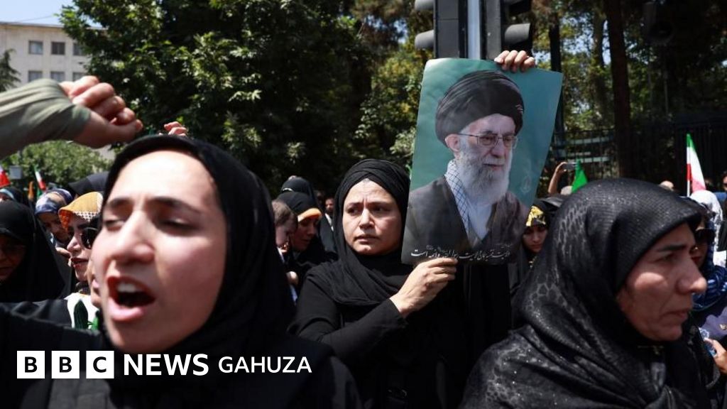 #Iran ntirota yitaba ibiganiro vya Nikreyere ibitero bidahagaze
bbc.in/464V2KY