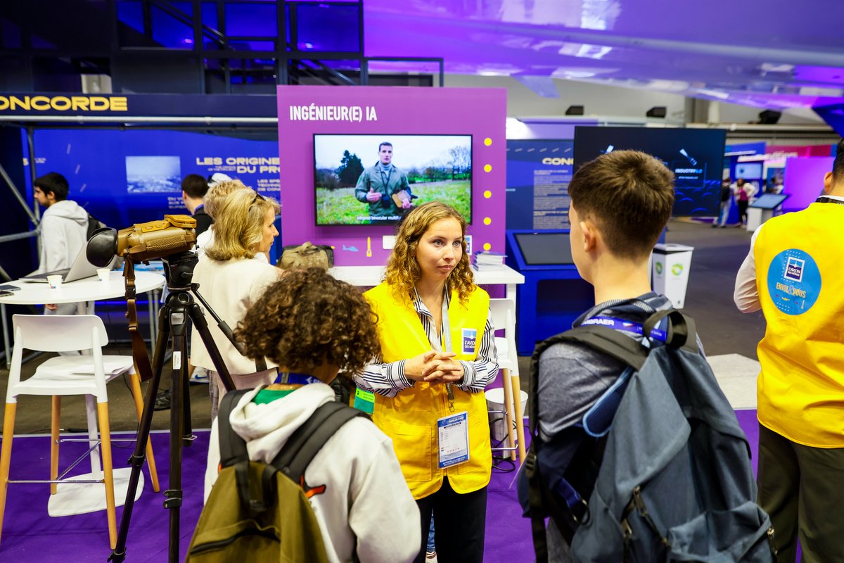 The Paris Air Show opens its doors for the second public day! Come visit us:
📍 <a href="/SAFRAN/">Safran</a> booth 253, Hall 2A to discover our flagship products.
📍 Paris Air Lab to explore our innovations in circular economy.
📍 Avion des Métiers, Concorde Hall to meet our recruitment teams.