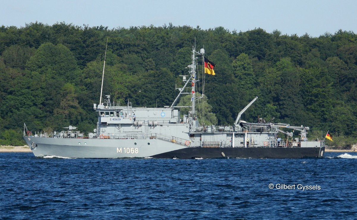 Frankenthal minehunter  FGS DATTELN M 1068 coming into Kiel ( Germany ) June 20, 2025. SNMCGM 1.<a href="/WarshipCam/">WarshipCam</a>,<a href="/seawaves_mag/">SeaWaves Magazine</a>.