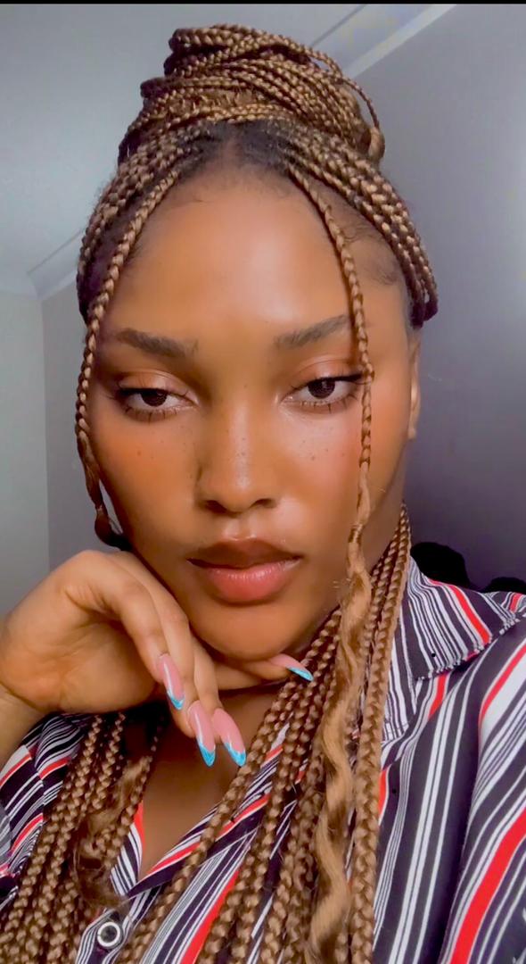 This year is all about me... growth, strength, courage and determination... Humility thoughts me, the things we fear in life are still going to happen...you must serve before you become a leader.....I'm still that girl🥳 it's me time 🥺❣️ allowing the universe to do its thing💜