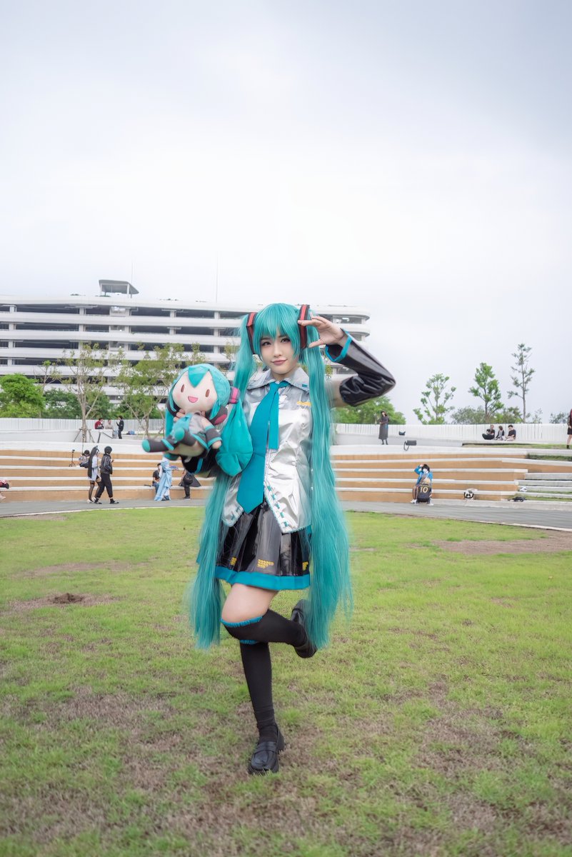 CosplaysNaT's tweet image. Vocaloid: Hatsune Miku
Cosplayer: janchan.xoxo
Filmed at CosNatsu 4
Full Video that I took at the event: youtu.be/dnZYJXeV5FY
#cosplay #cosplaygirl #cosnatsu #cosnatsu4 #vocaloid #hatsunemiku #miku #hatsune #初音ミク #ミク #初音