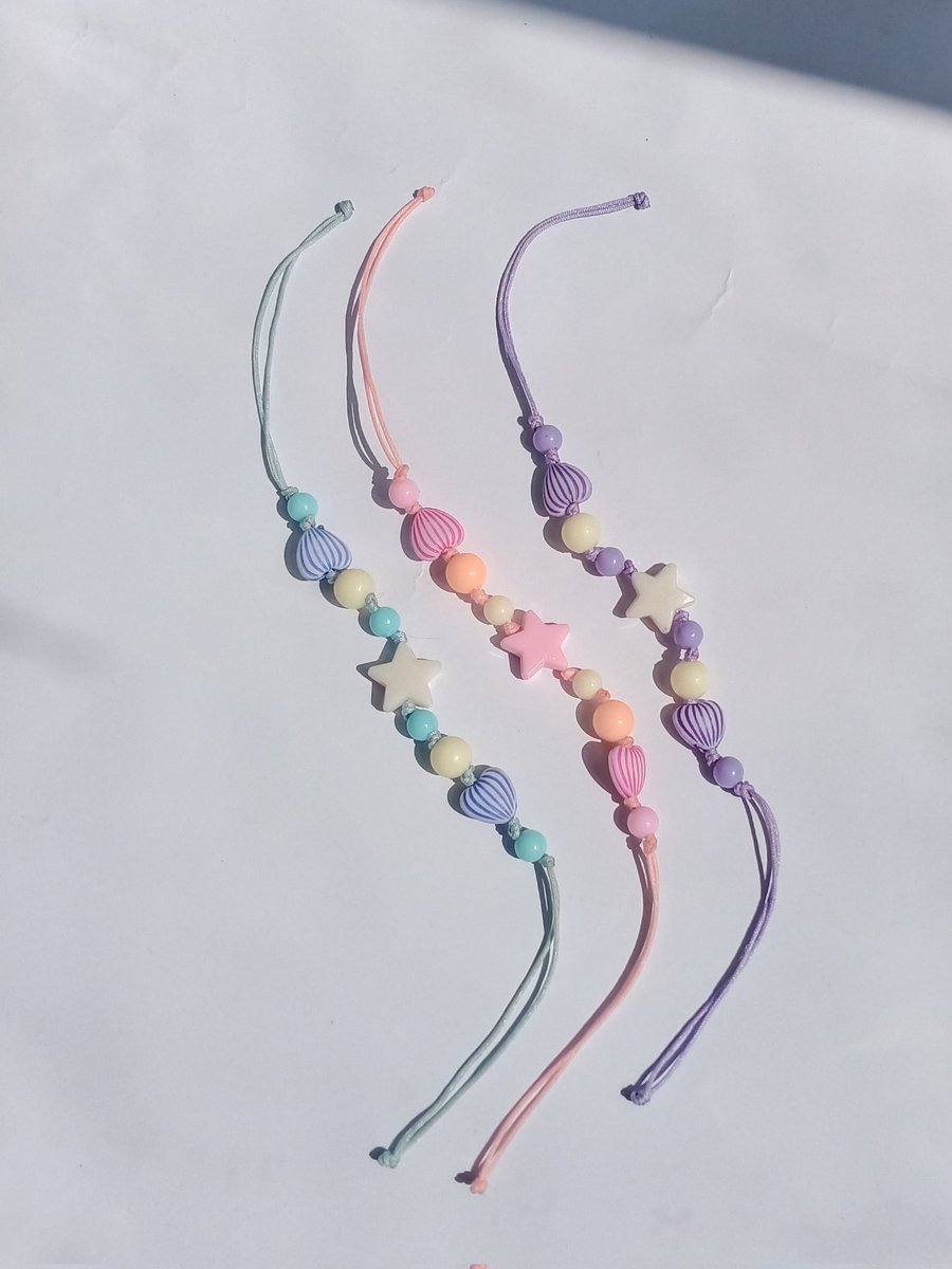maylencrafts's tweet photo. Bye bye coming soon π
Hello produk pertama maylen!!!! π
Manik sederhana maylen resmi launching hari ini yeyyy~
#newlauch
#maylencraf
#sparklewithstyle
#bracelet https://t.co/cAzr3XSDuB