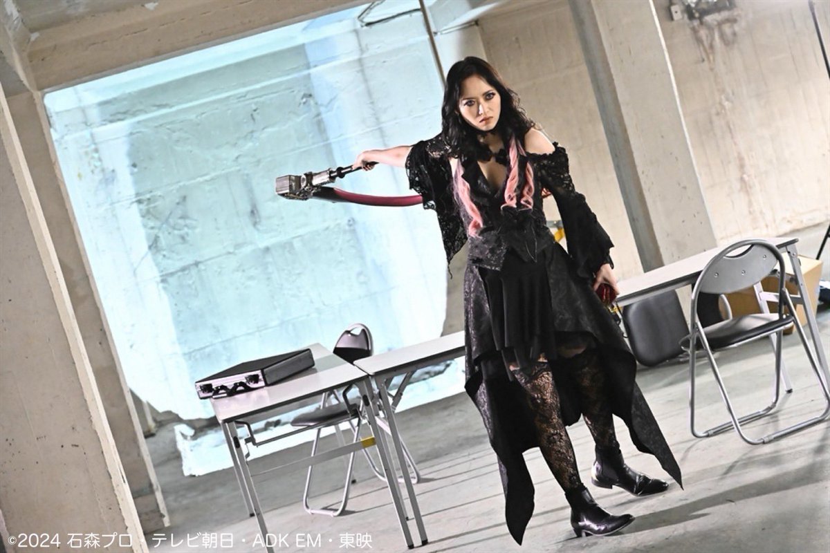 明日は #仮面ライダーガヴ 40話!!! ラキアンとグロッタ姐さんの対決 明日は #仮面ライダーガヴ 40話!!! ラキアンとグロッタ姐さんの対決