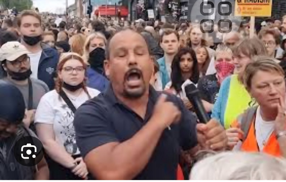 Every week until #RickyJones is in court, im going to post this so it doesn't get forgotten
Jones called protesters,
"Disgusting far right nazt fascist,we need to cut their throats and get rid of them"
He's denied the charge of encouraging violent disorder. 
Tik tok tik tok ⏰️