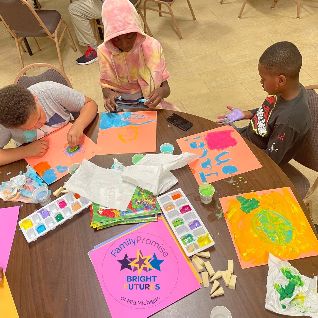 DirectorFpgc's tweet photo. 🥞 + 📚 + 🎨 = Bright Futures
Free breakfast and lunch every day with Meet Up &amp; Eat Up!
Because learning is easier when you're not hangry. 😄
#BrightFutures #MeetUpAndEatUp #SummerEnrichment https://t.co/MMkxHOBLiS