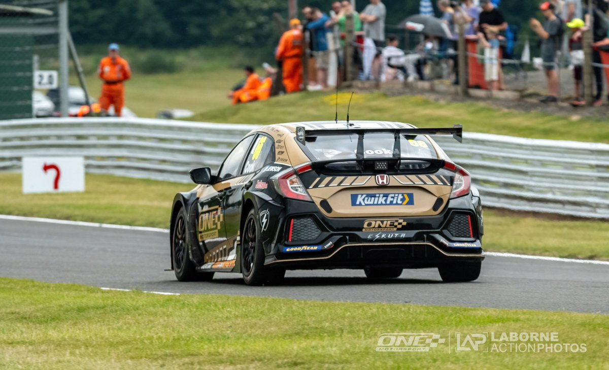 Laborne Action Photos 📸 tweet media