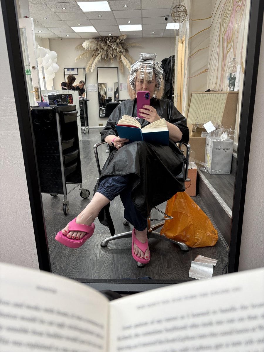 Peg Alexander (@tvradiopeg) on Twitter photo Essential prep for <a href="/BradfordLitFest/">Bradford Literature Festival</a>
#BLF2025
#presenter #interviewer #journalist #host #debatechair #bradford #hairmatters #readingmatters #books Essential prep for <a href="/BradfordLitFest/">Bradford Literature Festival</a>
#BLF2025
#presenter #interviewer #journalist #host #debatechair #bradford #hairmatters #readingmatters #books