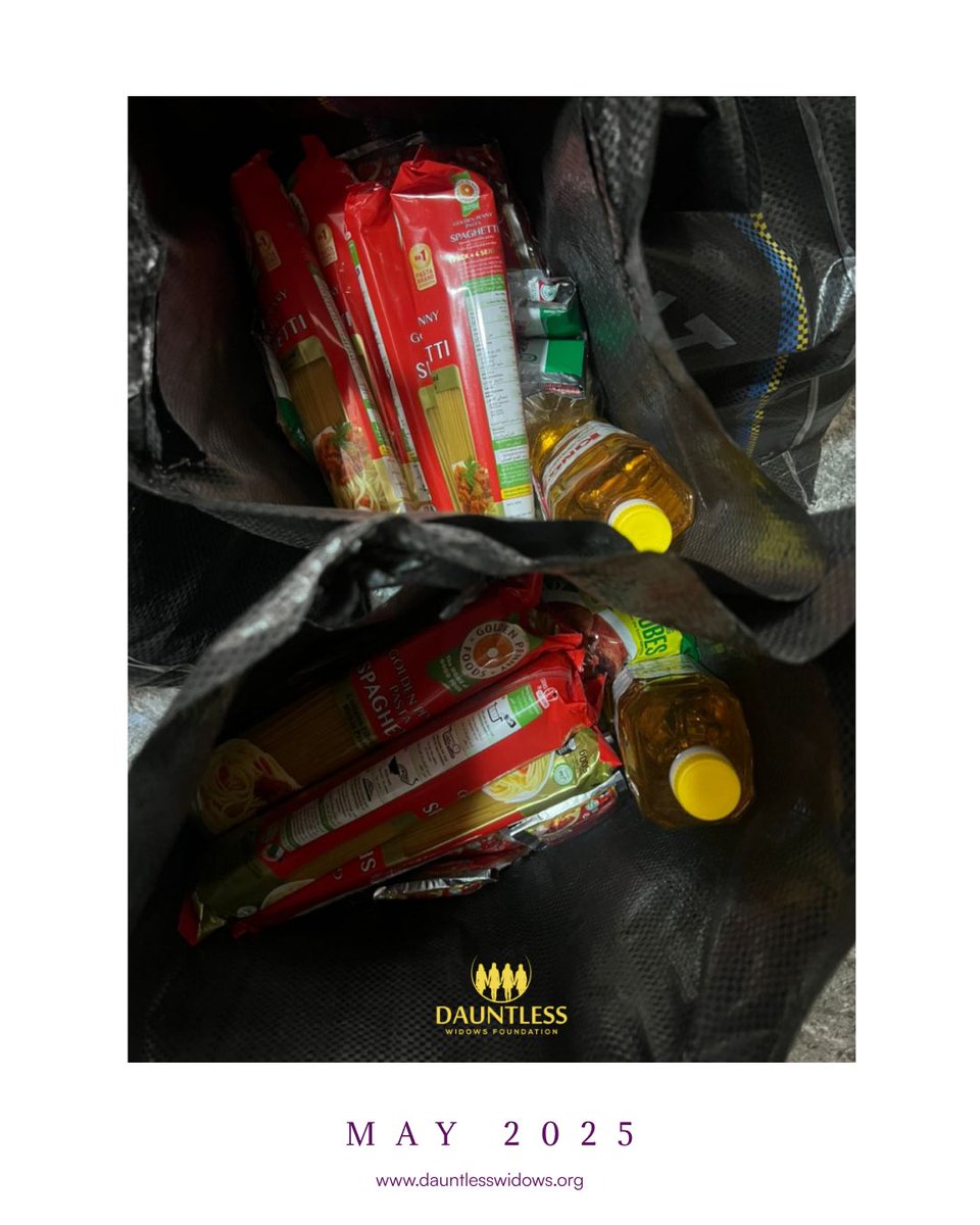 DauntlessWidows's tweet photo. We organized out our very first outreach and it was in Lagos! Our team of helpers visited a local church and distributed care packages! We were able to also provide comforting words to the widows and glad to share in their prayers! https://t.co/FlSr58TNsJ