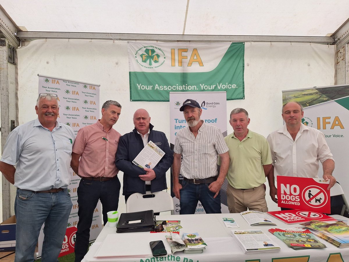RoyGalway's tweet image. IFA engaging with Minister Noel Grealish and Professor Frank O Meara @teagasc at Sheep 2025 / Athenry today @IFAmedia @farmersjournal @thecontel @aca_services @AgriAware @CTribune @TuamHerald @WesternPeople @radiomidwest @Galwaybayfmnews @Brendangolden5 @gormanifa @themayonews