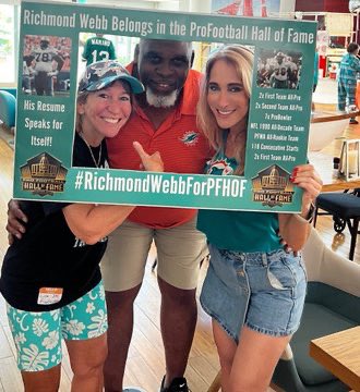 finatic1972's tweet photo. 7️⃣8️⃣ @RichmondWebb DAYS until our Miami Dolphins KICK OFF the regular season!!!! 

TIME TO GET the LEGEND in the 
@ProFootballHOF 

All love brother🧡🐬🆙 #PhinsUp https://t.co/4pfsVnToAs