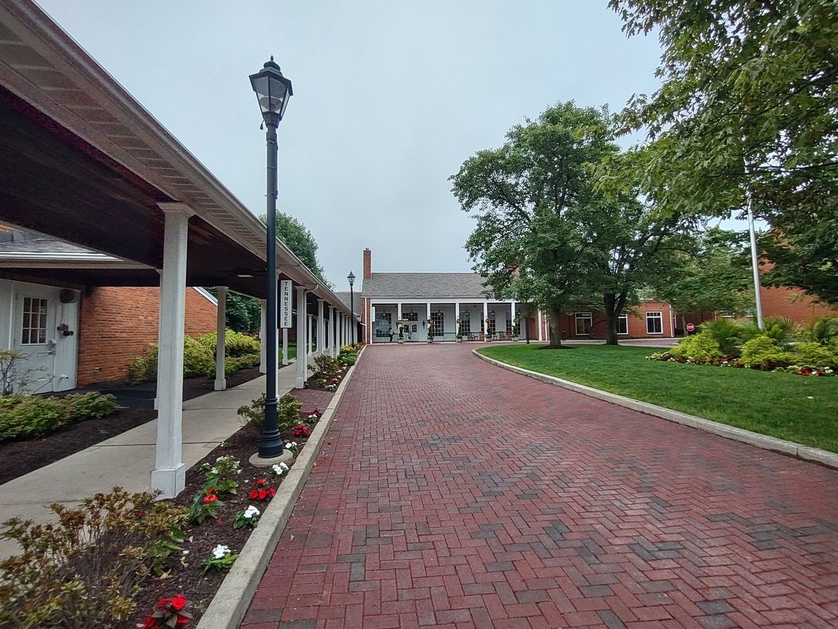 Ihttps://buff.ly/nNSB08P 
Explore the vibrant atmosphere at the IGGP German Genealogy conference with daily summaries and snapshots capturing the educational and entertaining happenings at the Nationwide Convention Center in Lewis Center, Ohio. #Genealogy #Ohio