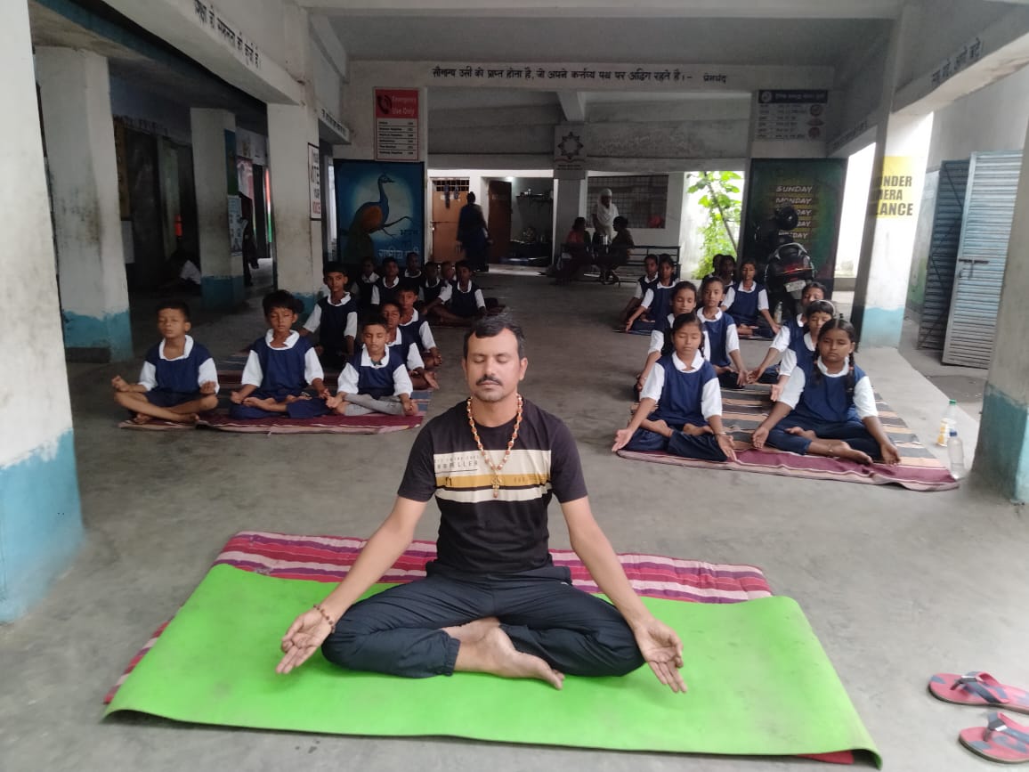 santosh8878's tweet photo. #InternationalYogaDay https://t.co/LZy1rolRI8