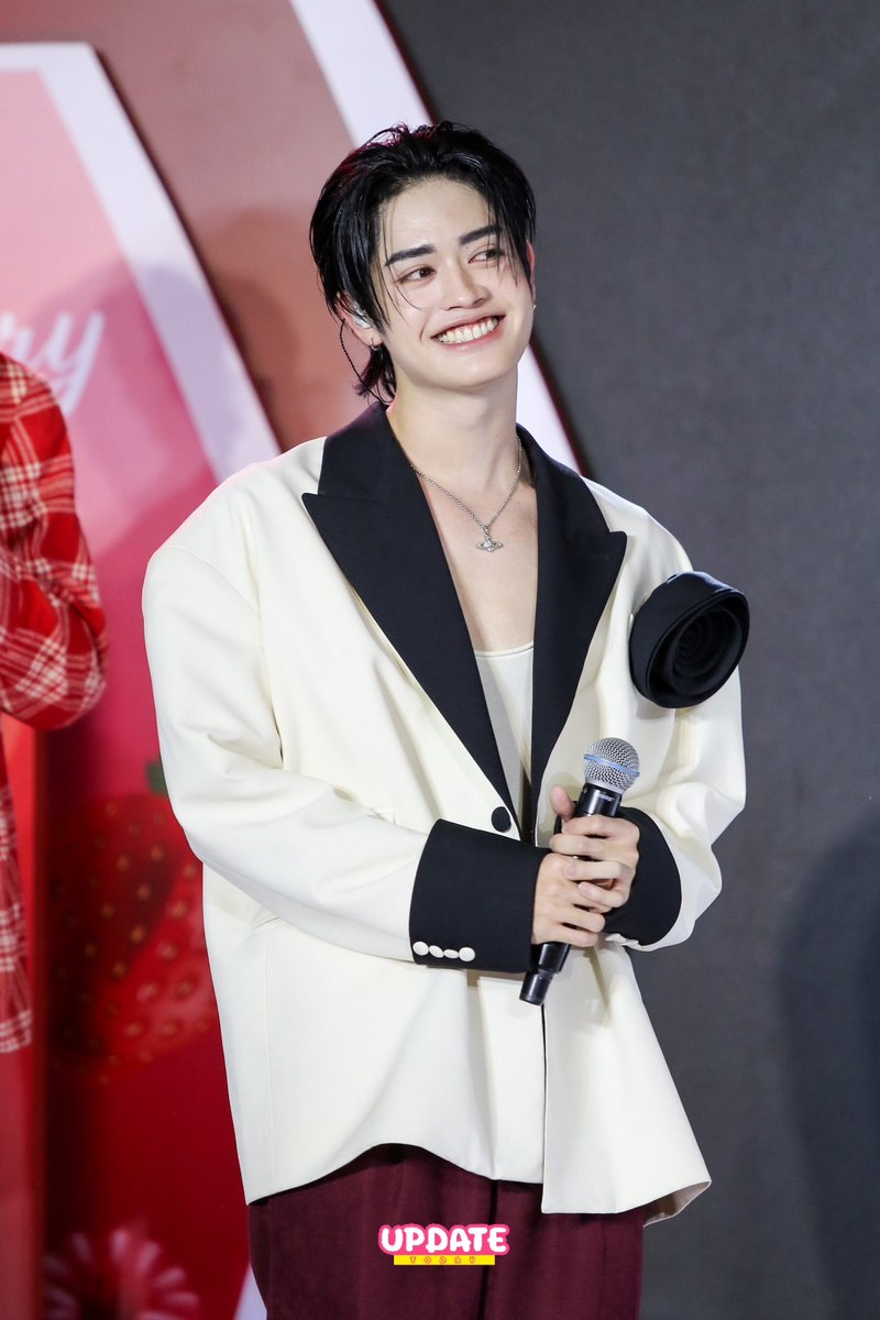 Update__today's tweet photo. #NiceATLAS ในงาน "hello Per Berry IS HERE ! "✨
#helloperberryxATLAS
#ATLASth #ATLAS_th
#PERBERRY
#UPDATETODAY #ข่าวบันเทิง https://t.co/69WBGVWgVY