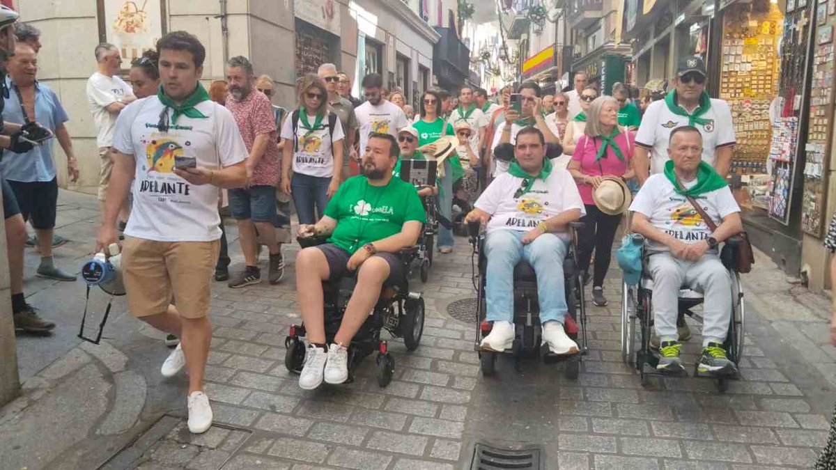 Medio millar de afectados por la ELA claman en Toledo por que la ley se aplique y con su dotación económica
encastillalamancha.es/sanidad-cat/me…