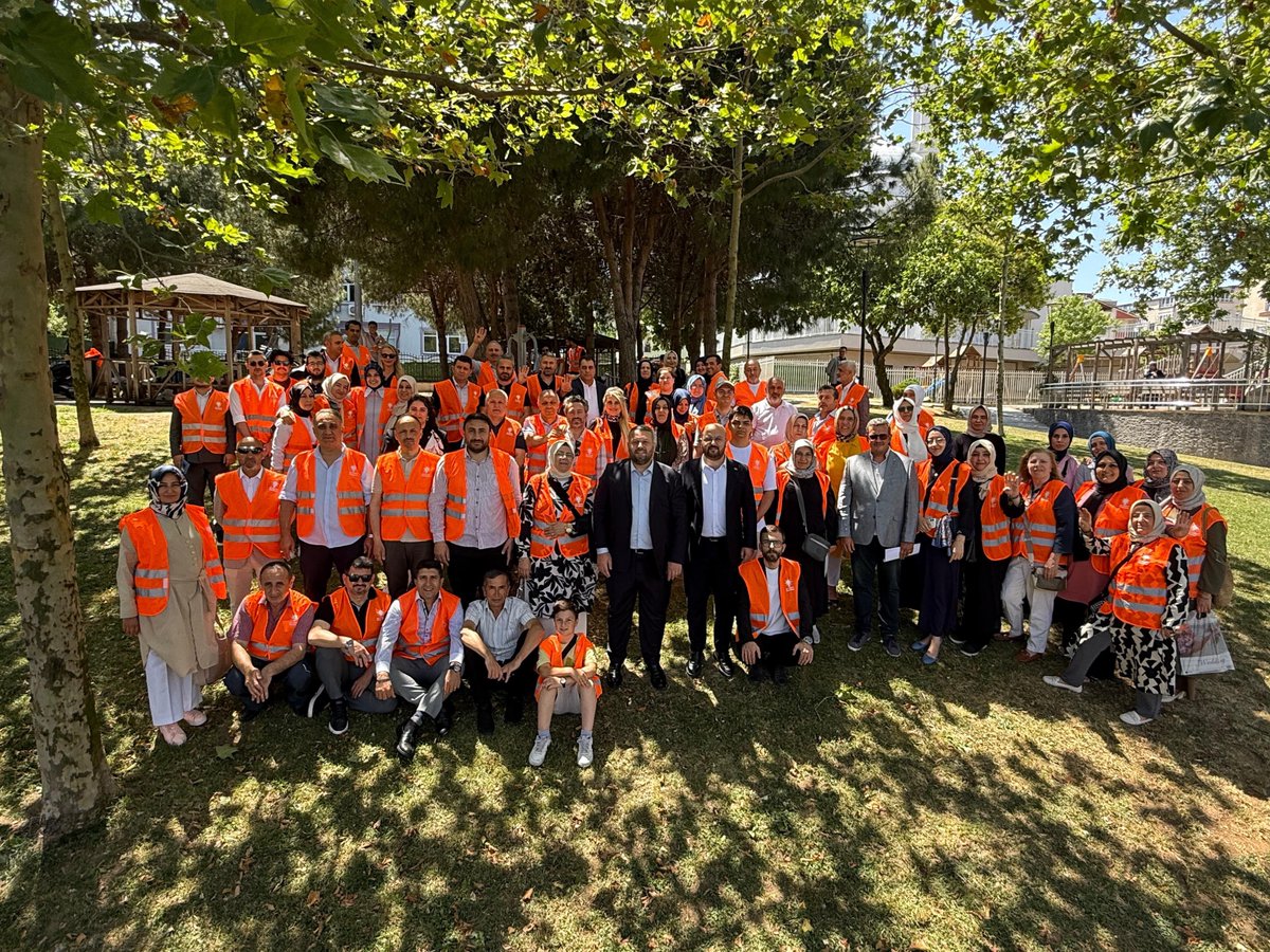 Her an bir sokakta karşılaşabiliriz. 😊✨

Bugün ve yarın 📍Cumhuriyet Mahallemizde #SevdamızÜsküdar diyerek saha programlarımızı gerçekleştireceğiz.

Gençlik Parkımızdan başlangıcı yapıyoruz.

Haydi Bismillah!

<a href="/abdullahozdemir/">Abdullah Özdemir</a>