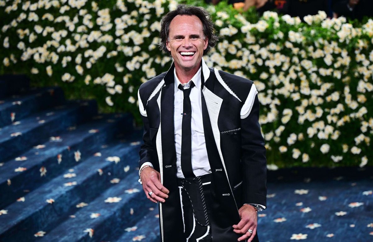 Stylés, respectueux, âgés de plus de 50 ans... De Jon Gries à Colman Domingo, zoom sur les "zaddies" d'Hollywood dlvr.it/TLTbVh