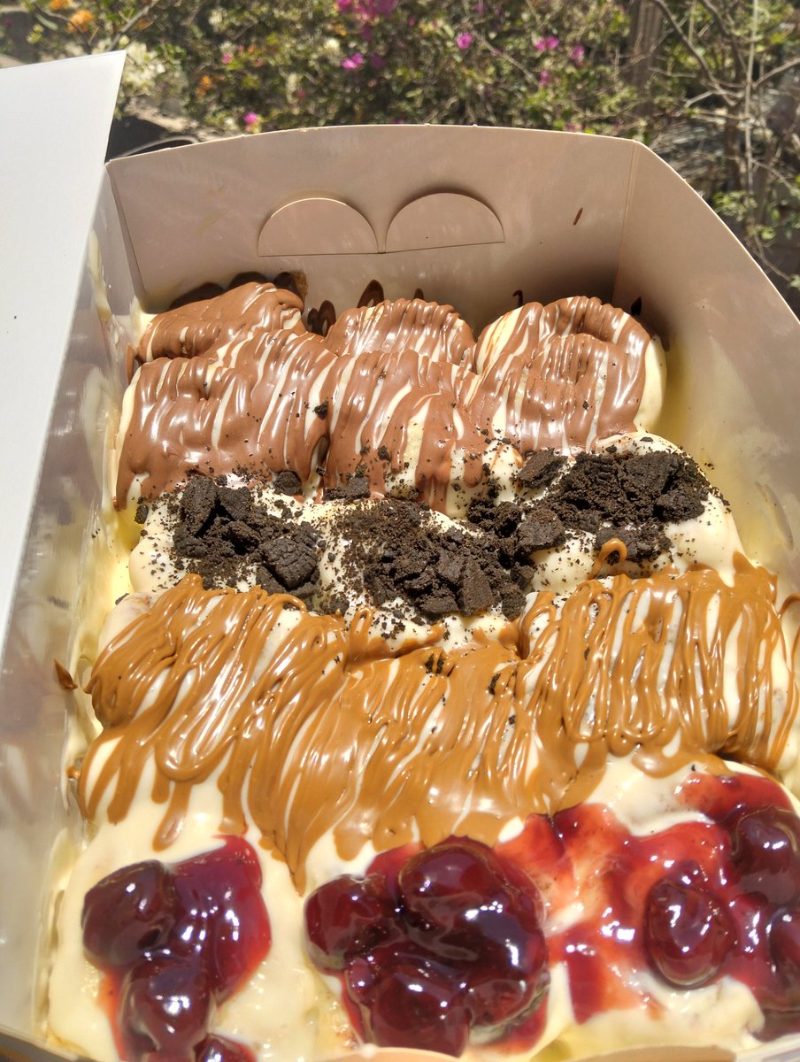 EmanAboEsmail1's tweet image. حسه انى بقالى كتير مختفيه ومنزلتش حاجه من شغلى 💗