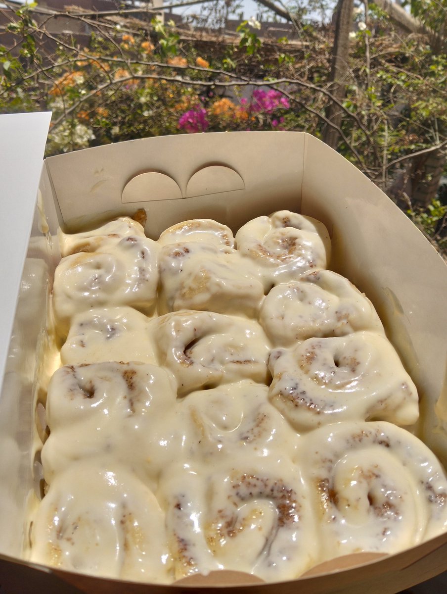 EmanAboEsmail1's tweet image. حسه انى بقالى كتير مختفيه ومنزلتش حاجه من شغلى 💗