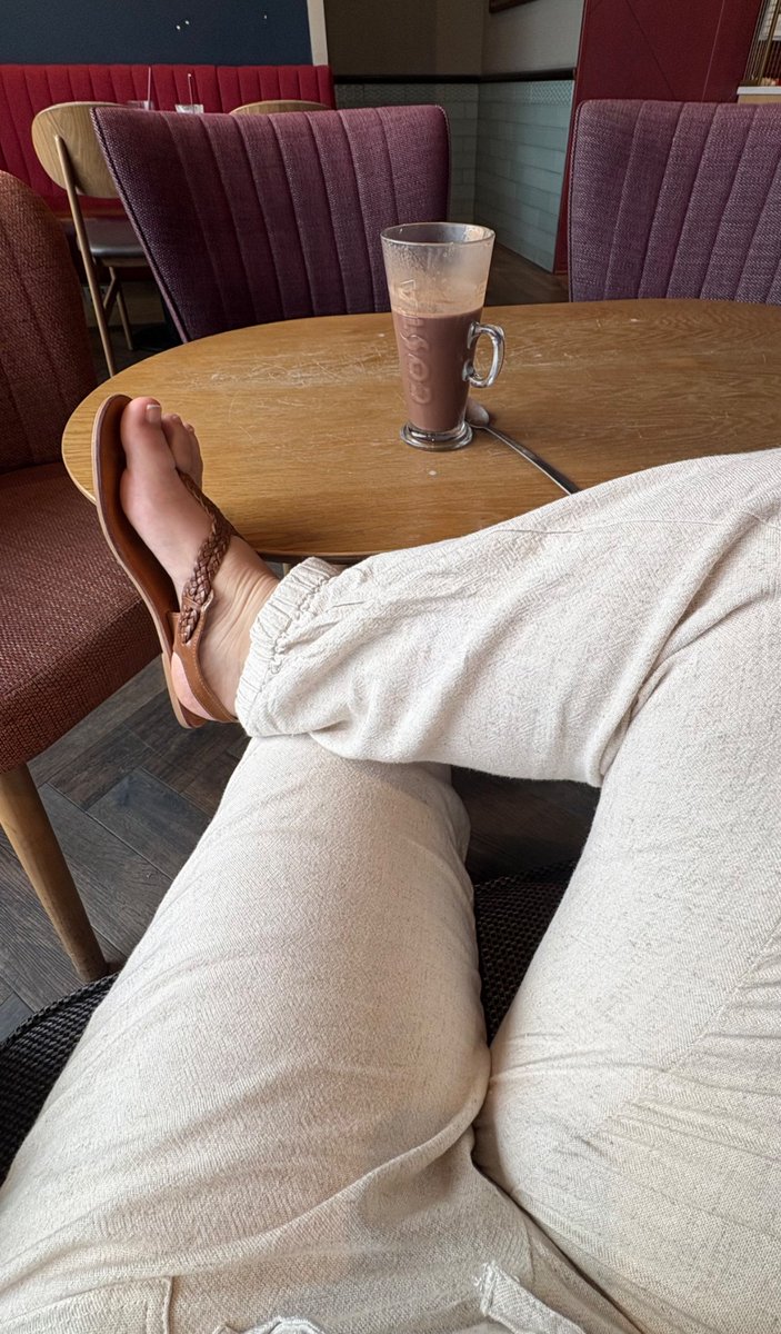 ScarletRosetoes's tweet image. Is it too hot for hot chocolate? 
#footfetısh #feetworshi̇p #feetfetısh #feetsub #feet #feetfetısh