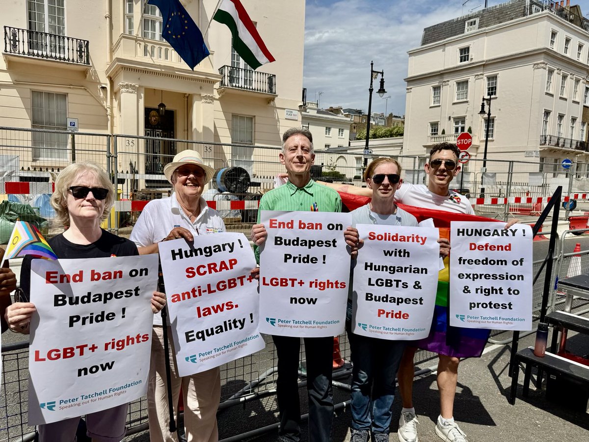 LGBTs now at #SolidarityPride Hungarian embassy in London, to protest ban on Budapest Pride

Stand in solidarity with Hungarian LGBTs, show Hungarian regime that world is watching &amp; press EU to sanction Hungary over its criminalisation of Pride &amp; wider repression of LGBT+ people