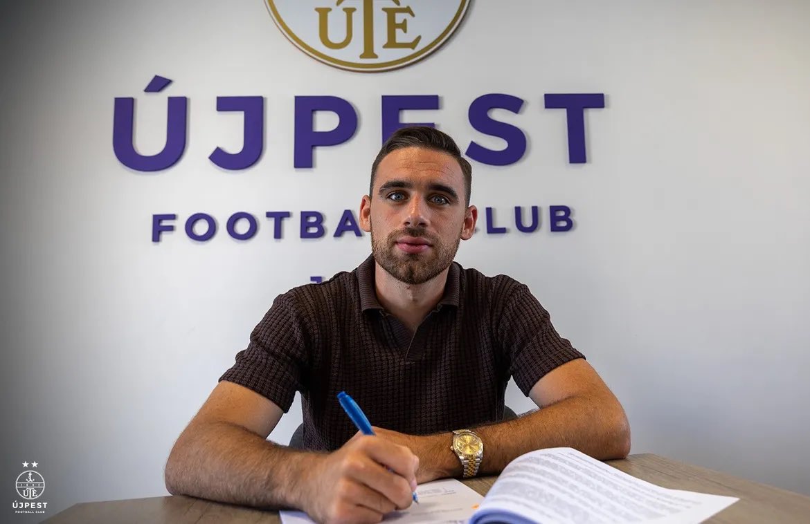 ✍️ - Újpest announced 2 signings recently:

🇲🇰 Arijan Ademi joined on a free transfer after leaving Dinamo Zagreb.

🇸🇮 2 time Slovenia international Aljosa Matko joins from Celje. 

They also announced that Fiola’s contract has been extended for another year.

Mamoudou Karamoko,