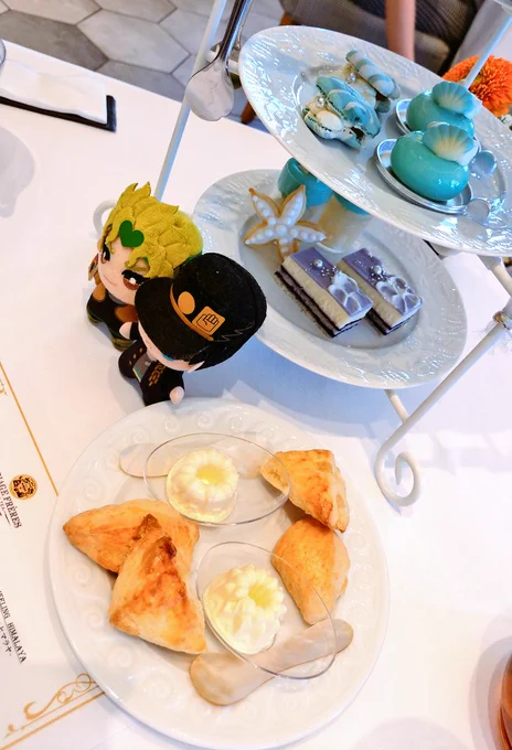 ヨシコさんとヌン茶して露展見てウロウロして遊んだ楽しかった〜!