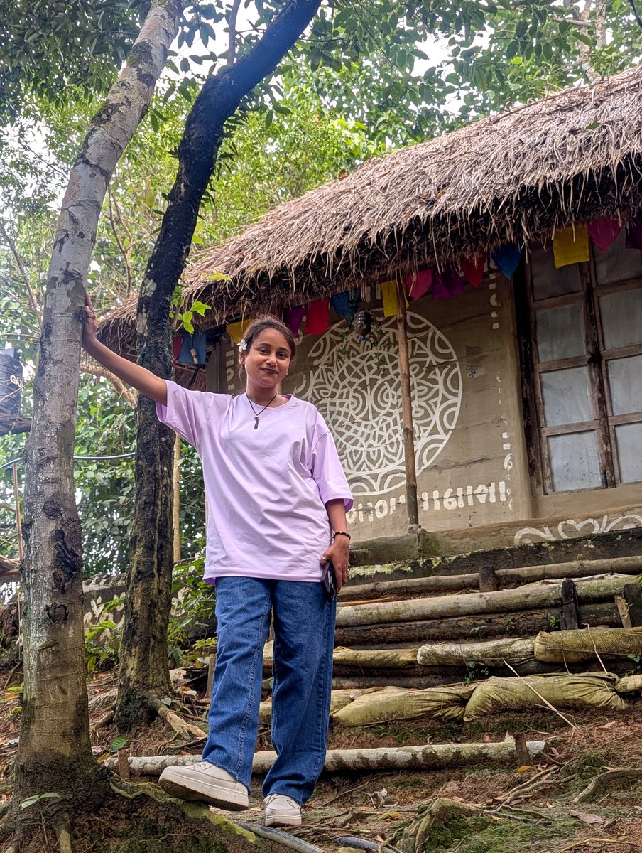 AnniDeb434's tweet image. 🩷 🎀 🩷

Smile big, laugh loud, be a little weird — it&apos;s called living! 😆 Let’s go nuts!
Craziest 🐒 Cutie pie ♡ 

#CrazyVibes
#HappySoul
#SillyMoments
#JustBeingMe
#SpreadSmiles
#CarefreeDays
#LifeUnfiltered
#LiveLaughLove
#LaughOutLoud
#MadnessInStyle
#PositiveVibesOnly