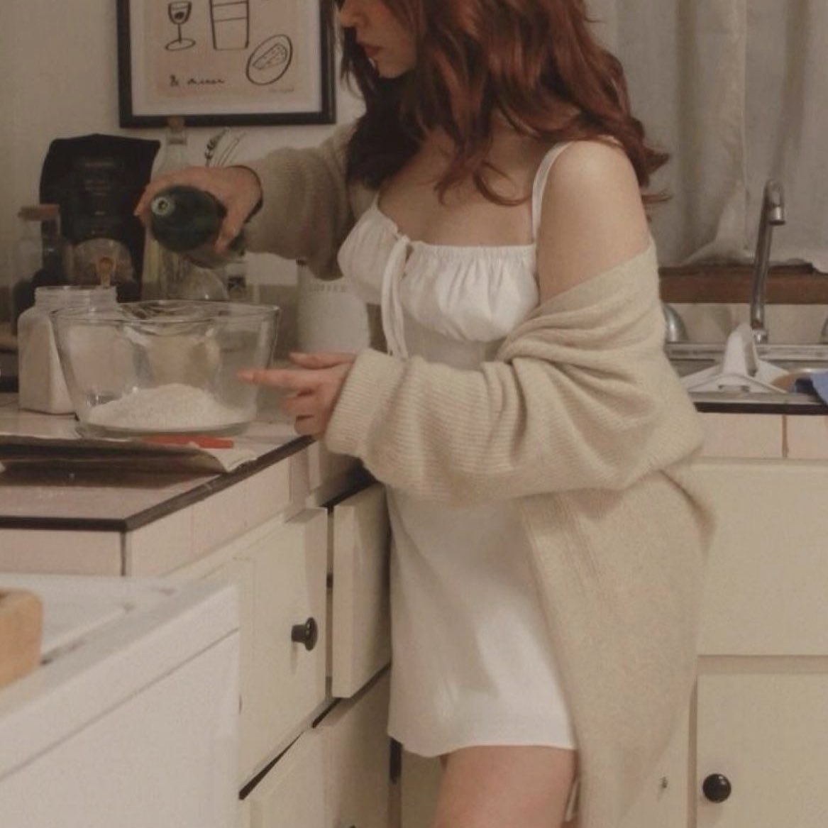 ⠀ ⠀ ⠀ 
кулинарные чары это конечно круто, но вы пробовали готовить вручную?маглы и в правду занимаются этим каждый день . . . ? 🍕

⠀ ⠀ ⠀