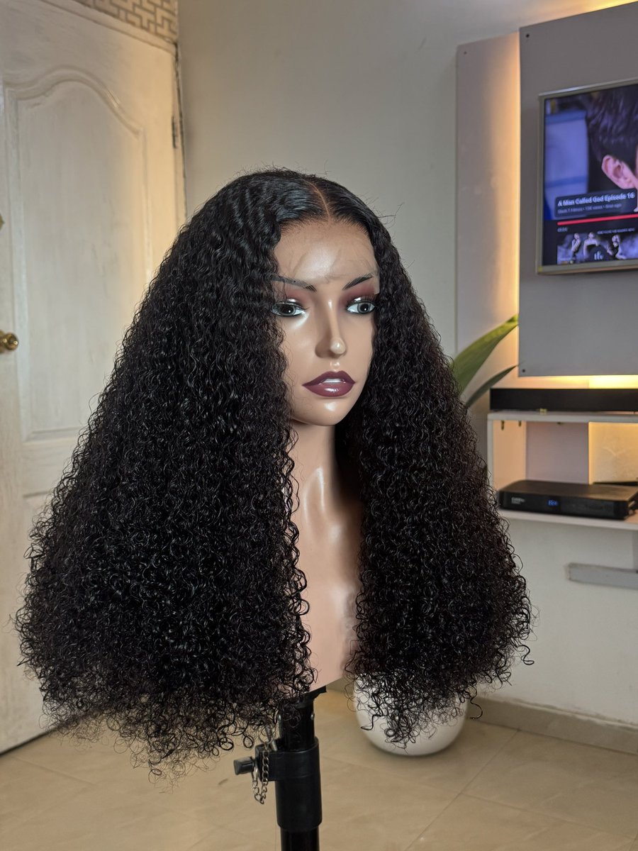 You need a curly hair in your collections too. All you need for maintenance is leave in conditioner, water and a brush..

Length.. 20inches
Grams.. 300g/4x4 closure
Type.. Sdd pissy curls
Price.. N495,000 (subject to change)

Available on pre order.. You can pay small small too.