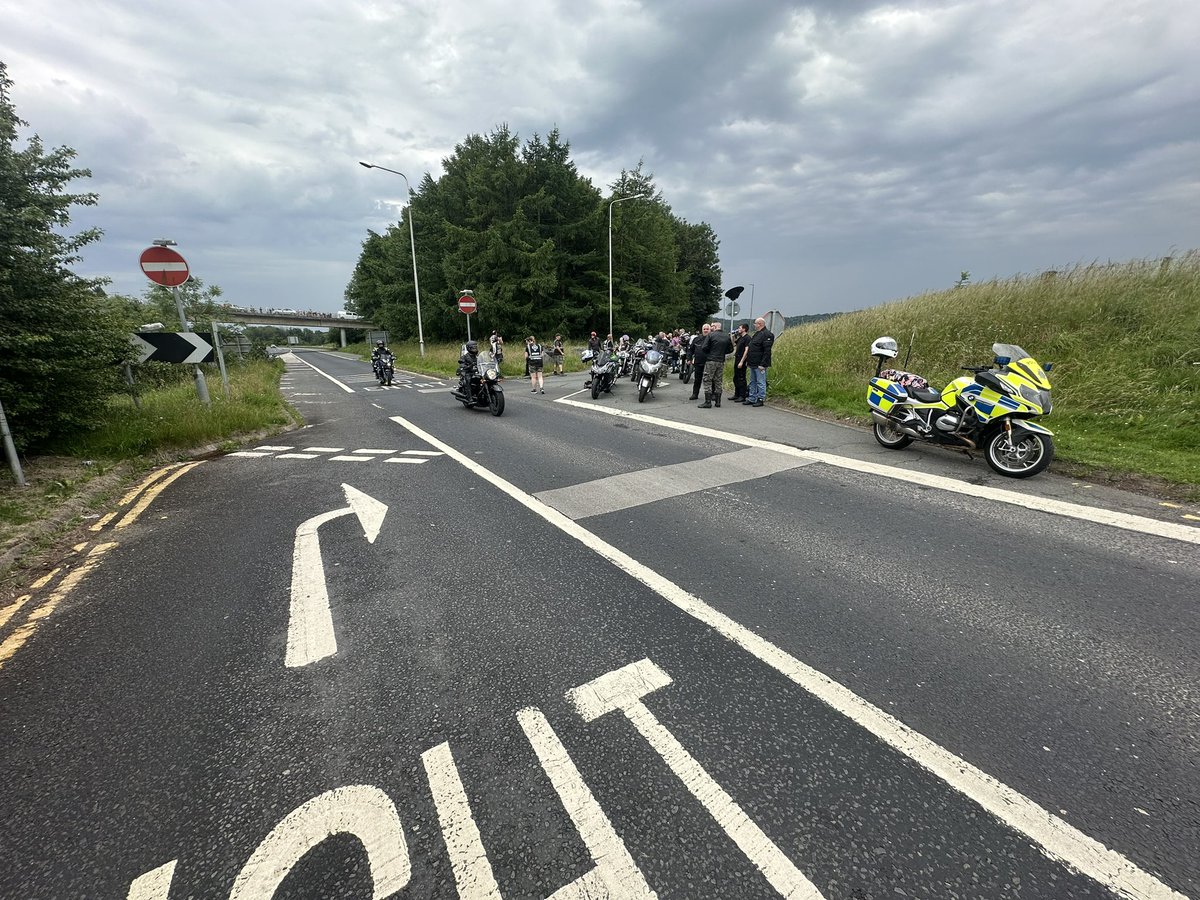 Cumbria Roads Police & Firearms Support Unit. (@cumbriaroadspol) on Twitter photo #DaveDay update. #M6 Burton Services is very nearly full with bikes. We anticipate the main convoy (with the exception of the lead bikers) will be directed past the services and onwards from there <a href="/CumbriaRdWatch/">Cumbria Road Watch</a> #DaveDay update. #M6 Burton Services is very nearly full with bikes. We anticipate the main convoy (with the exception of the lead bikers) will be directed past the services and onwards from there <a href="/CumbriaRdWatch/">Cumbria Road Watch</a>
