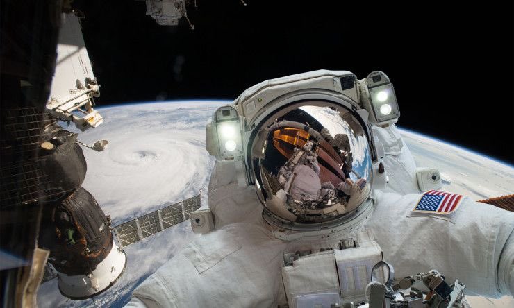 jaz_astro's tweet photo. ثريد: اليورانيوم.. من أعماق الأرض إلى حروب البشر واستكشاف الفضاء 🚀☢️ https://t.co/2QVXzwb93j