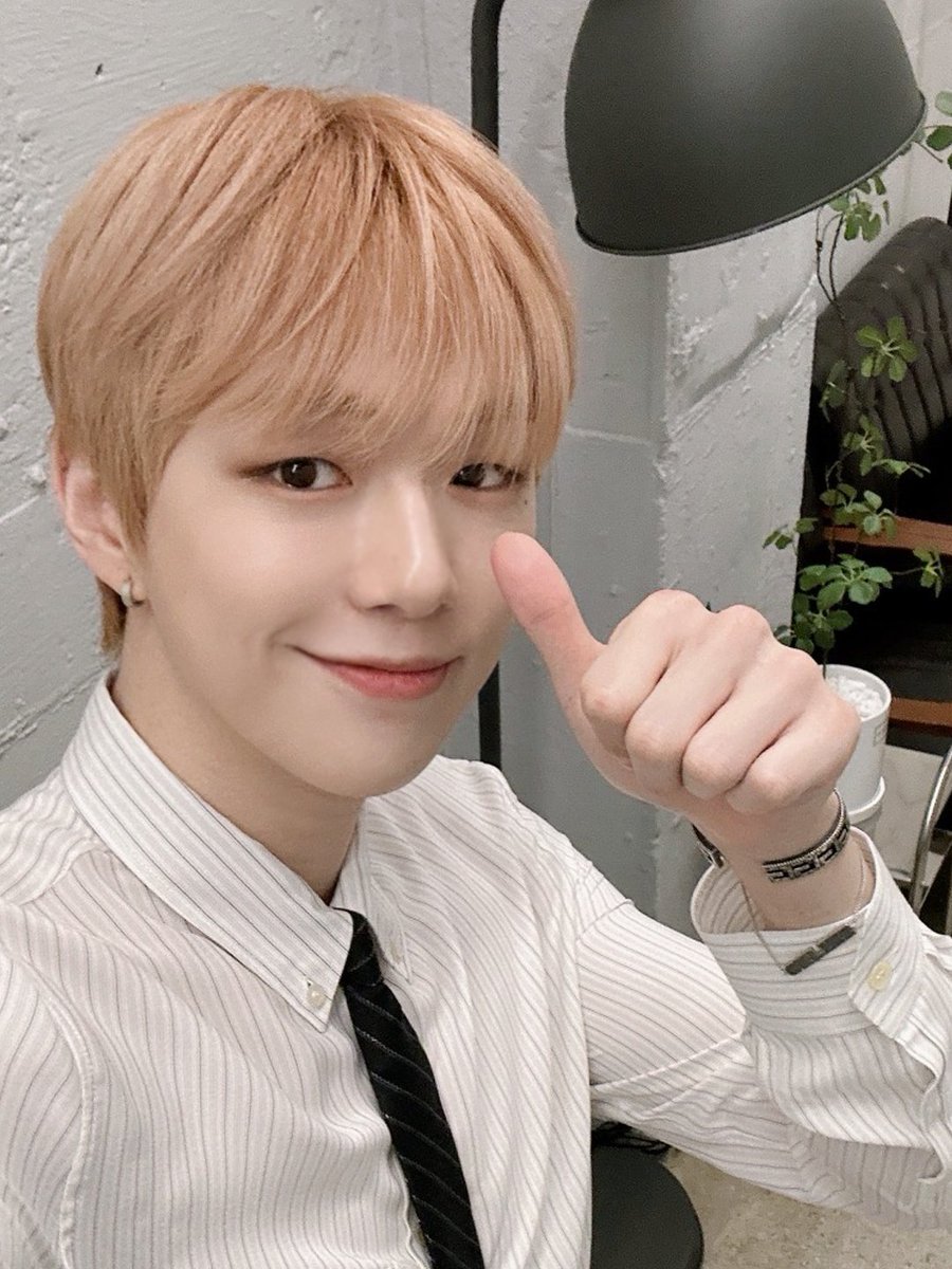 강다니엘(KANGDANIEL) tweet media