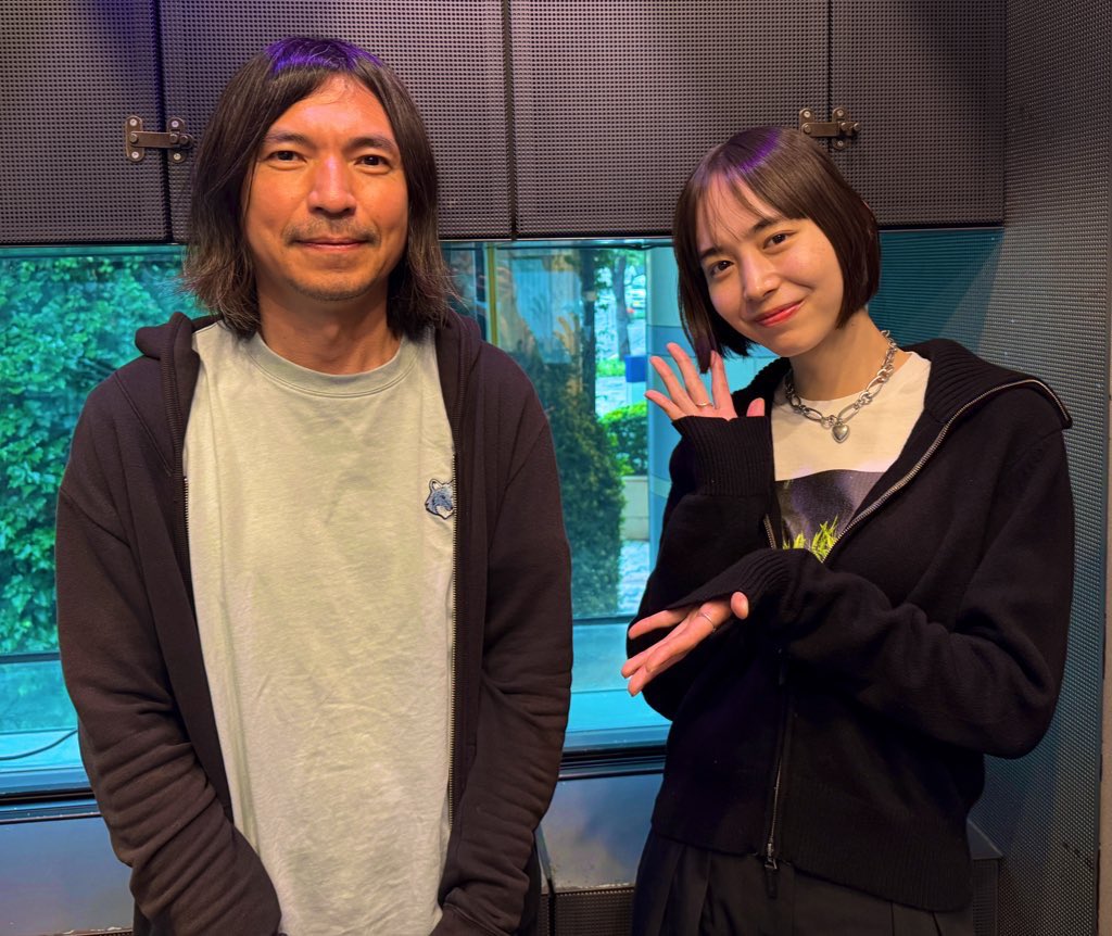 J-WAVE TOMOLAB. (@tomolab813) on Twitter photo 【イシュー】 変化
【フェロー】 #ふかわりょう さん
<a href="/fukawa__rocket/">ふかわりょう</a>
/
#ポッドキャスト
ディレクターズカット版
👇
j-wave.podcast.sonicbowl.cloud/podcast/a9812f…
\
#井桁弘恵 ナビゲート
<a href="/Hiroe_igeta23/">井桁弘恵 (Igeta Hiroe)</a>
<a href="/official_BOX/">ボックスコーポレーション</a>
#ロジスティード
#jwave
#トモラボ813 【イシュー】 変化
【フェロー】 #ふかわりょう さん
<a href="/fukawa__rocket/">ふかわりょう</a>
/
#ポッドキャスト
ディレクターズカット版
👇
j-wave.podcast.sonicbowl.cloud/podcast/a9812f…
\
#井桁弘恵 ナビゲート
<a href="/Hiroe_igeta23/">井桁弘恵 (Igeta Hiroe)</a>
<a href="/official_BOX/">ボックスコーポレーション</a>
#ロジスティード
#jwave
#トモラボ813