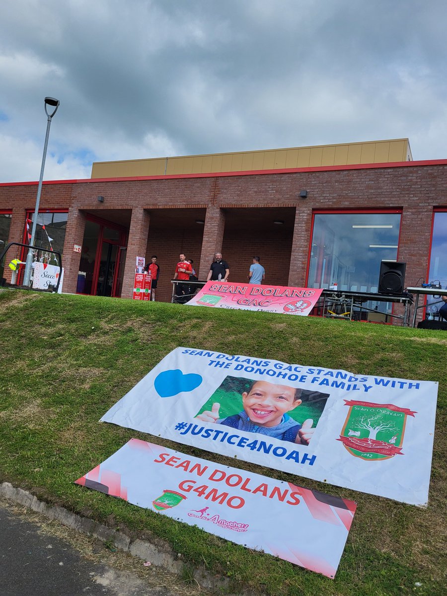 5 years on since his death <a href="/seandolansgac/">Seán Dolans GAC</a> took the opportunity to support the family of #NoahDonohoe in their quest for the truth of what happened to Noah at our first Gaelic 4 Mother's and Others Blitz

#Justice4Noah