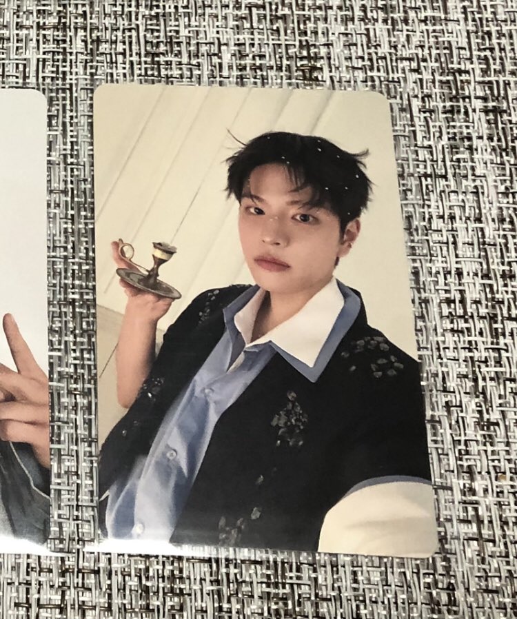 つな🐺👑 tweet media